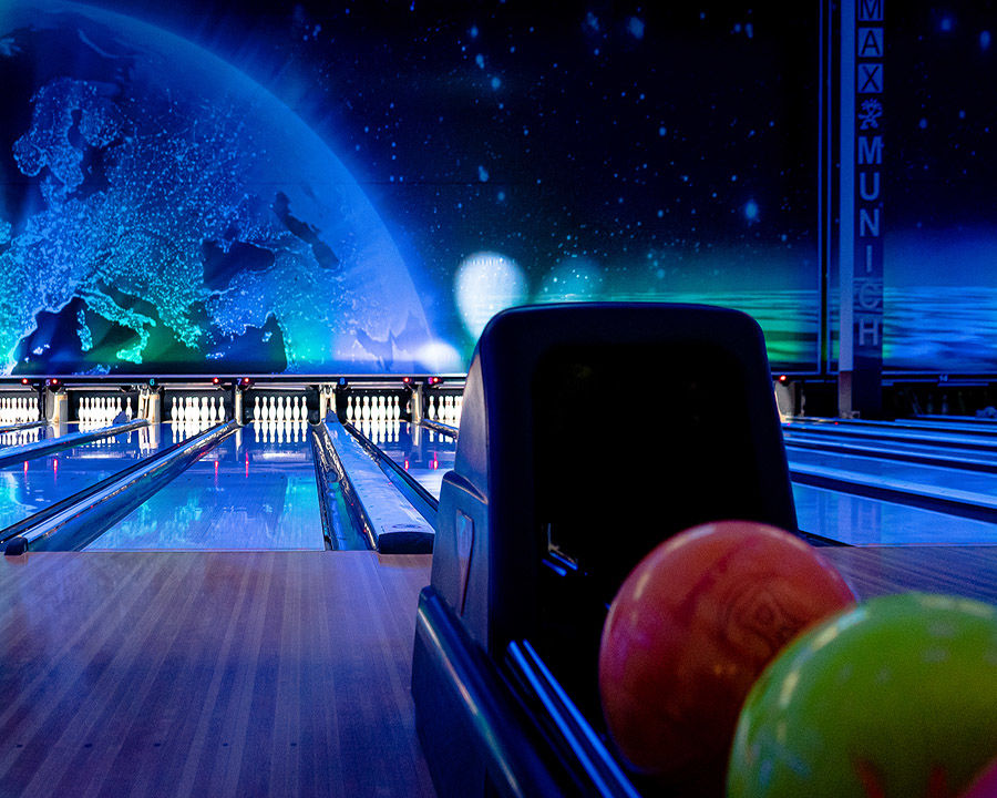 Cosmic Bowling Max Munich Bowling