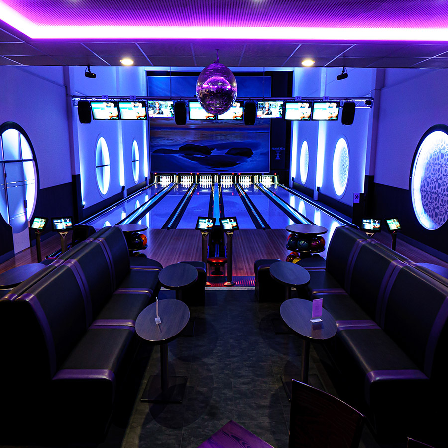 VIP Lounge Cosmic light Max Munich Bowling Center